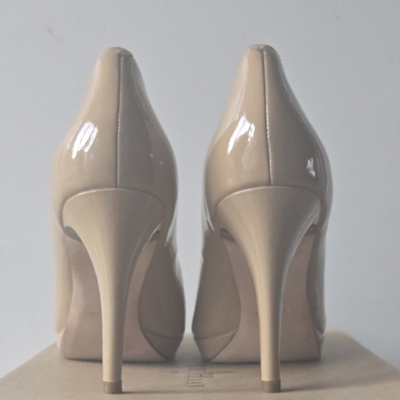 BNIB!! Cole Haan Women's Chelsea High Pump: Sandstone Patent, Size 9.5B - Picture 6 of 13